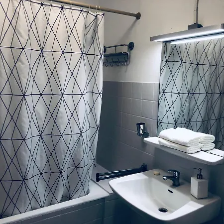 Close From Train Station And City Center 105m2 Apartment *